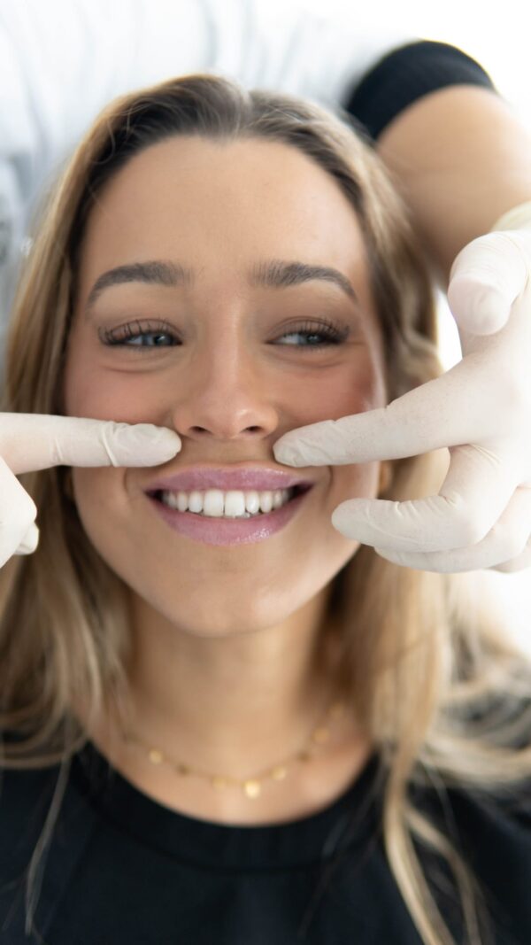 sonrisa-gingival-clinica-mg-dental