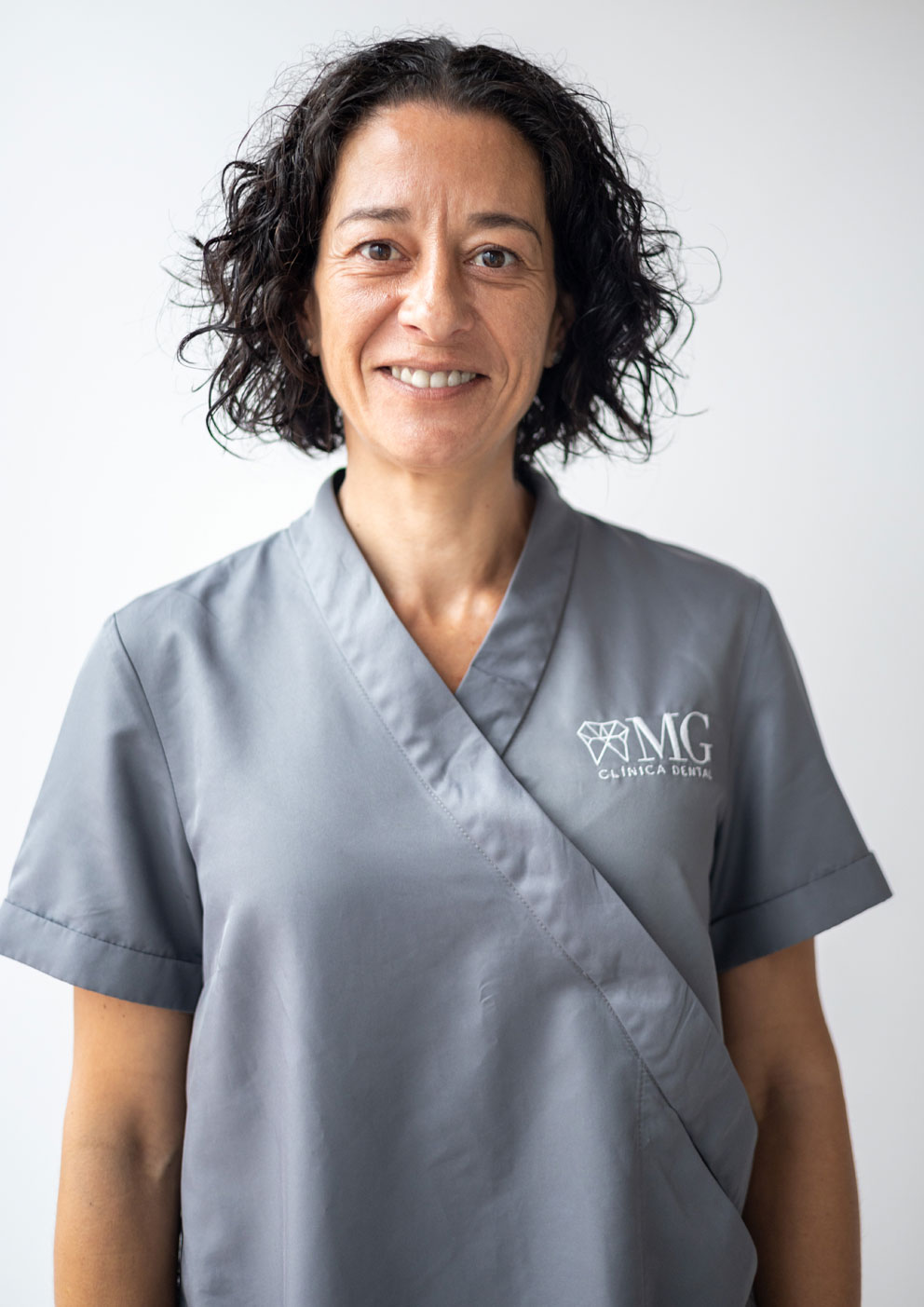 anna-clinica-mg-dental-higienista-dental anna-clinica-mg-dental-higienista-dental